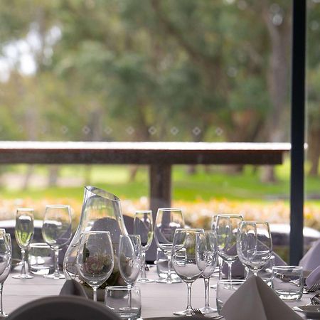Mercure Bunbury Sanctuary Golf Resort מראה חיצוני תמונה
