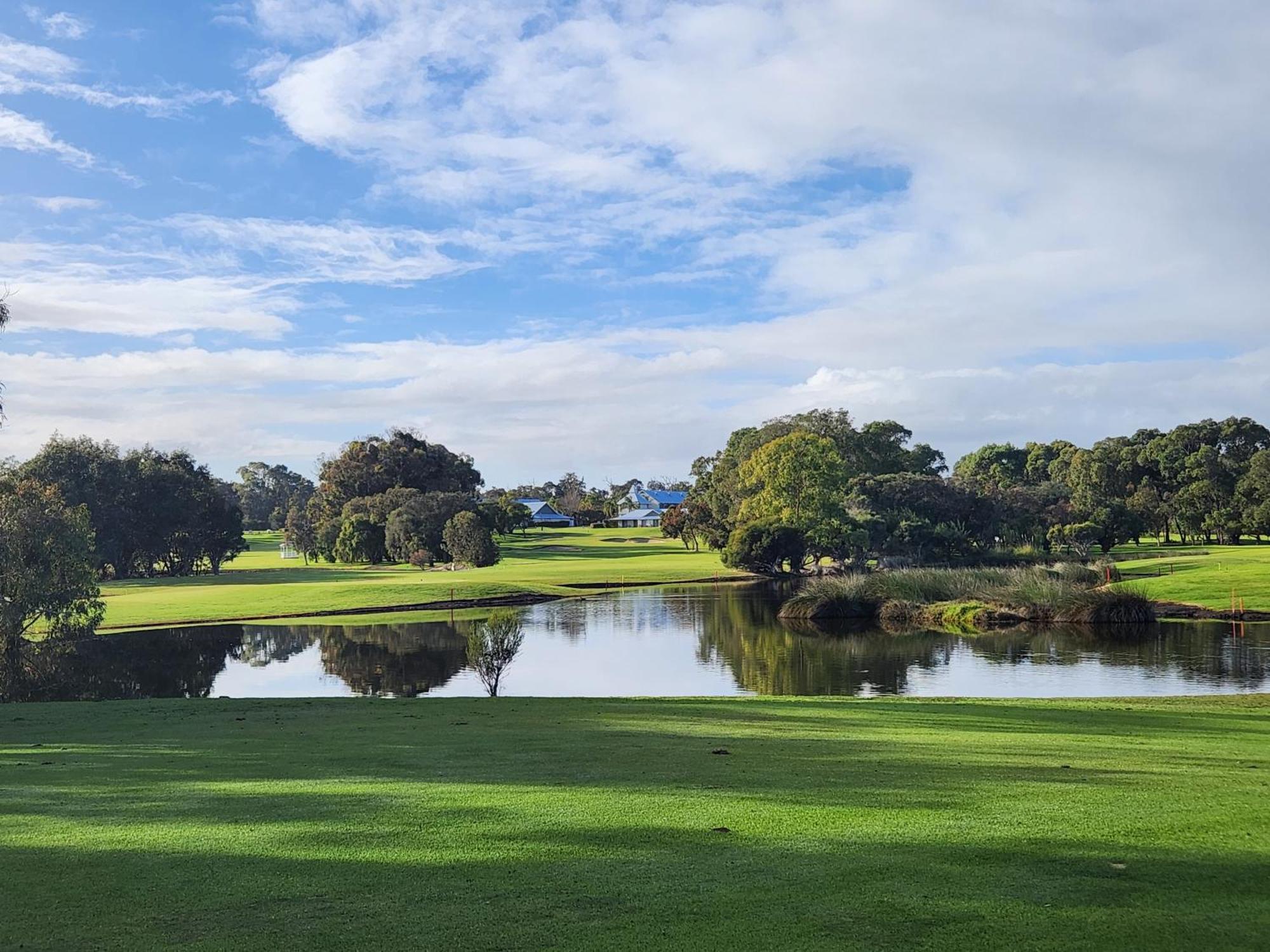 Mercure Bunbury Sanctuary Golf Resort מראה חיצוני תמונה