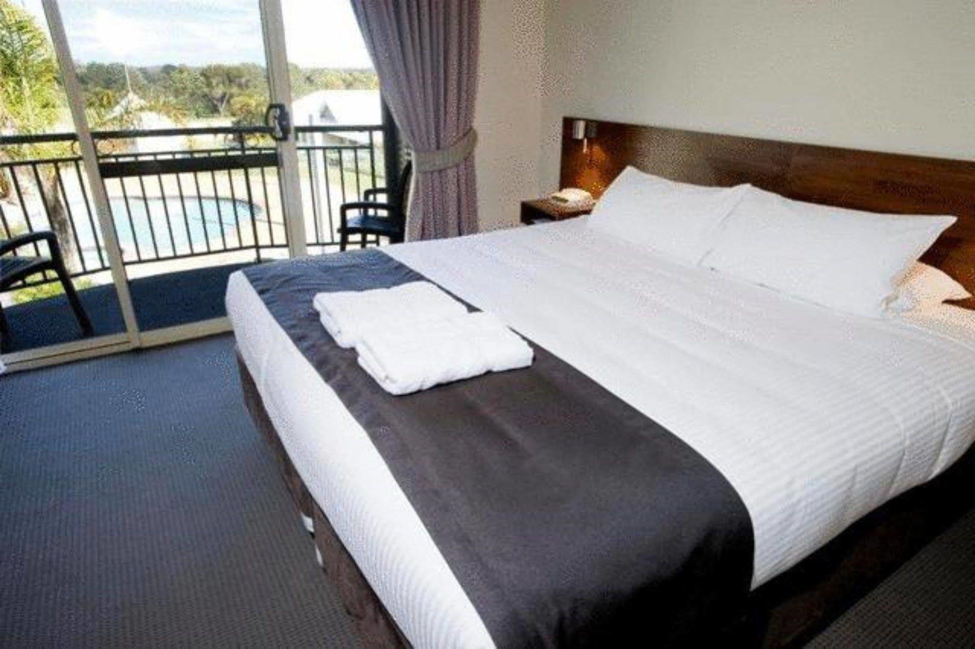 Mercure Bunbury Sanctuary Golf Resort מראה חיצוני תמונה