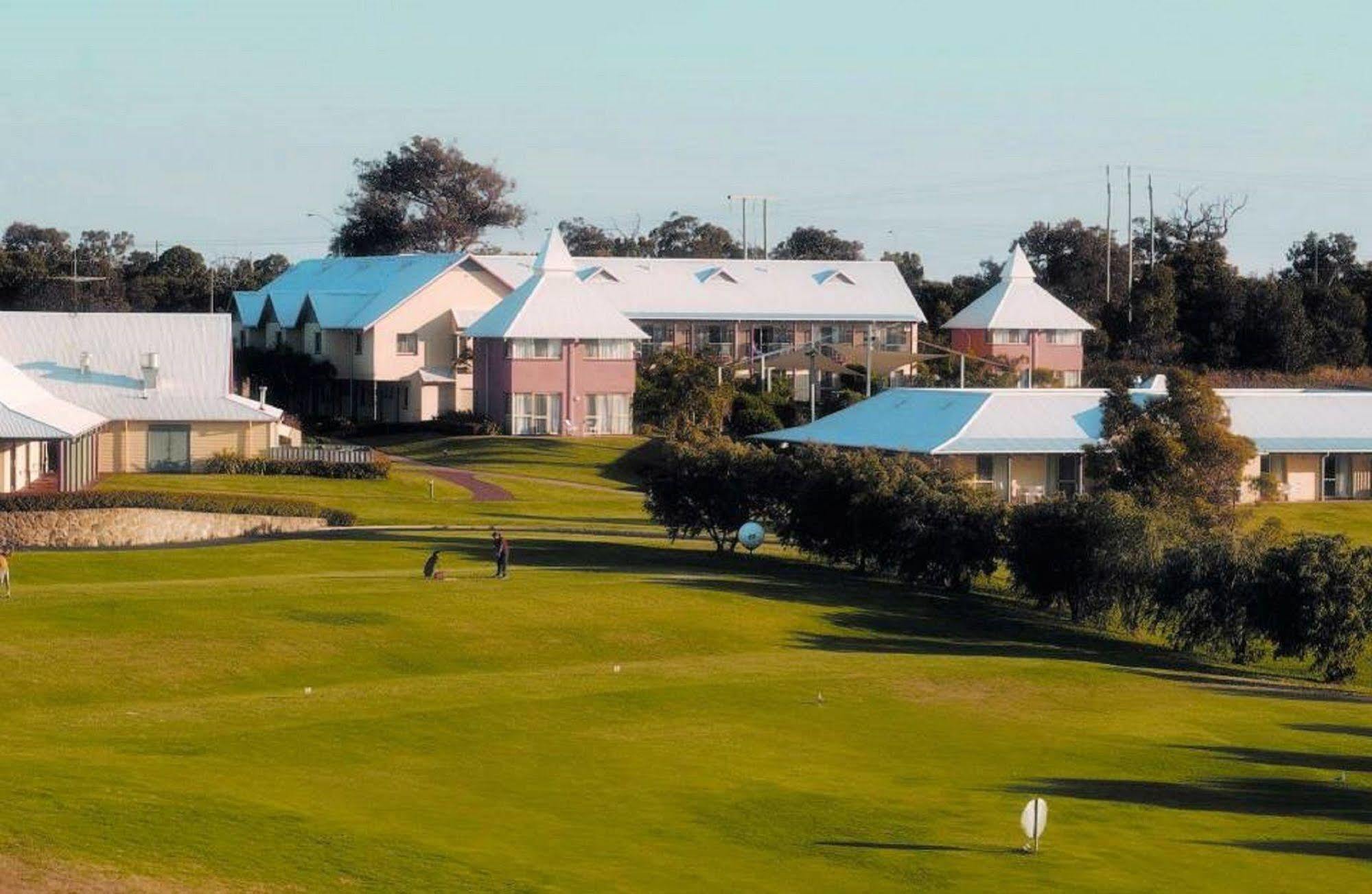 Mercure Bunbury Sanctuary Golf Resort מראה חיצוני תמונה